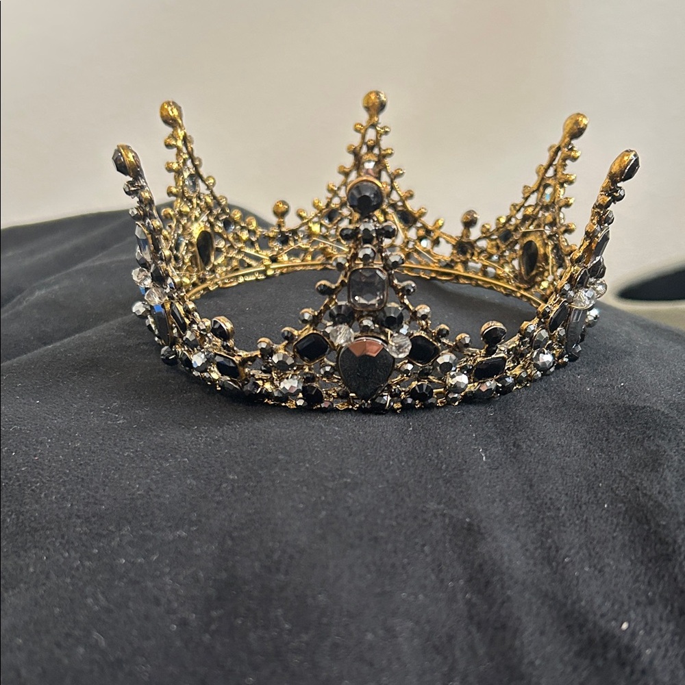 Luxurious Black and Gold Crown